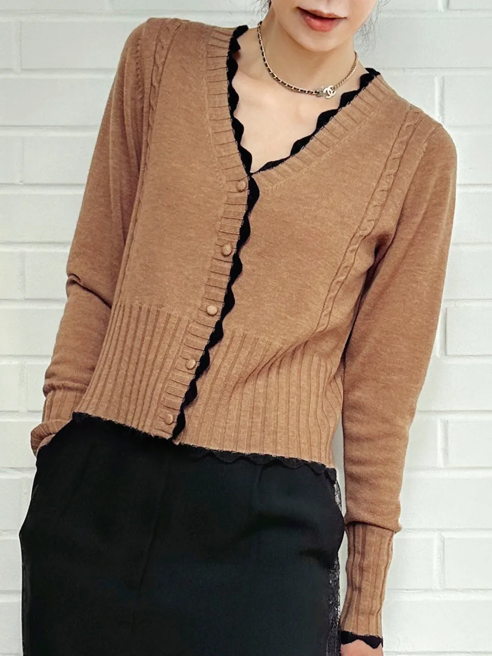 Beige Contrast Scallop Trim Cashmere & Wool Cropped Cardigan