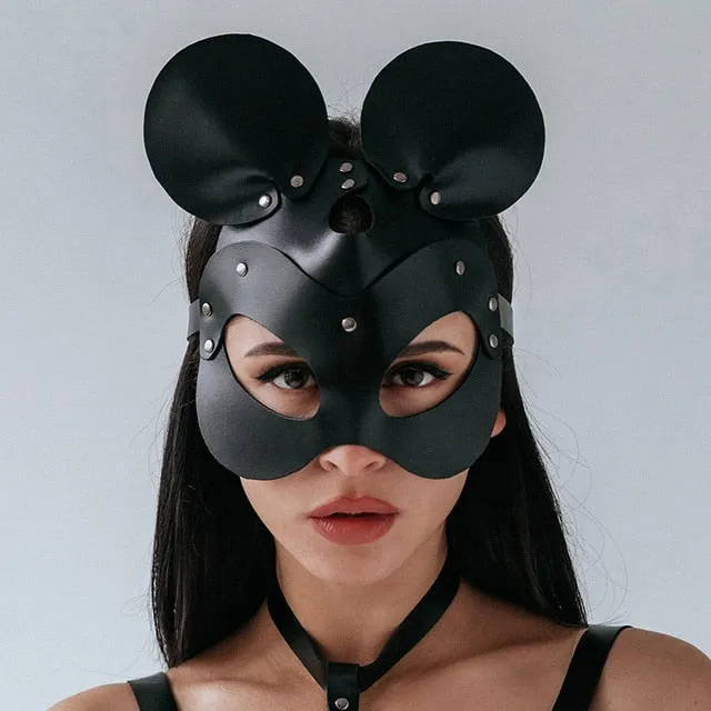 Chain Tassel Mask