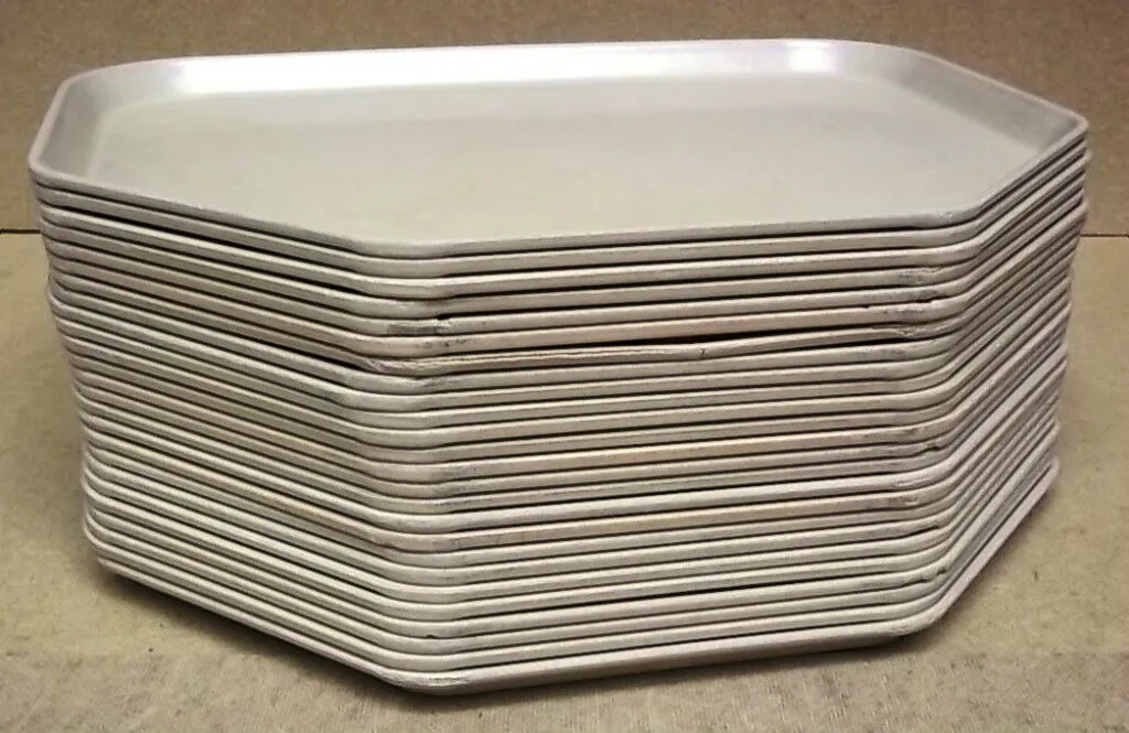 Commercial Grade Heavy Duty Cafeteria Trays Fiberglass 18in x 14in Beige Lot of 25 -- Used