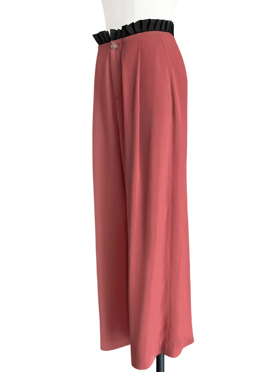 Coral/ Black Contrast Pleated Waist Airy Wide Leg Trousers