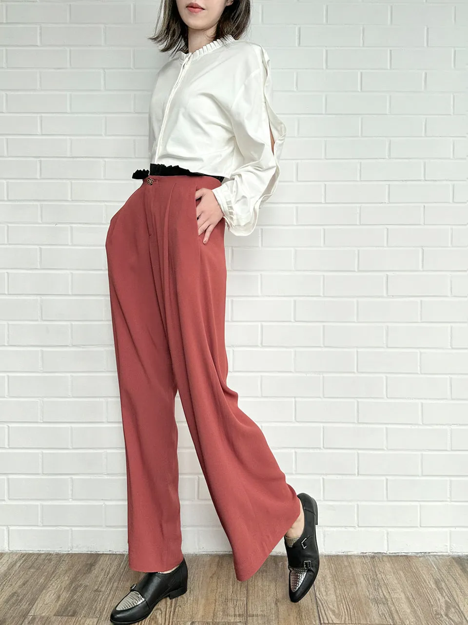 Coral/ Black Contrast Pleated Waist Airy Wide Leg Trousers