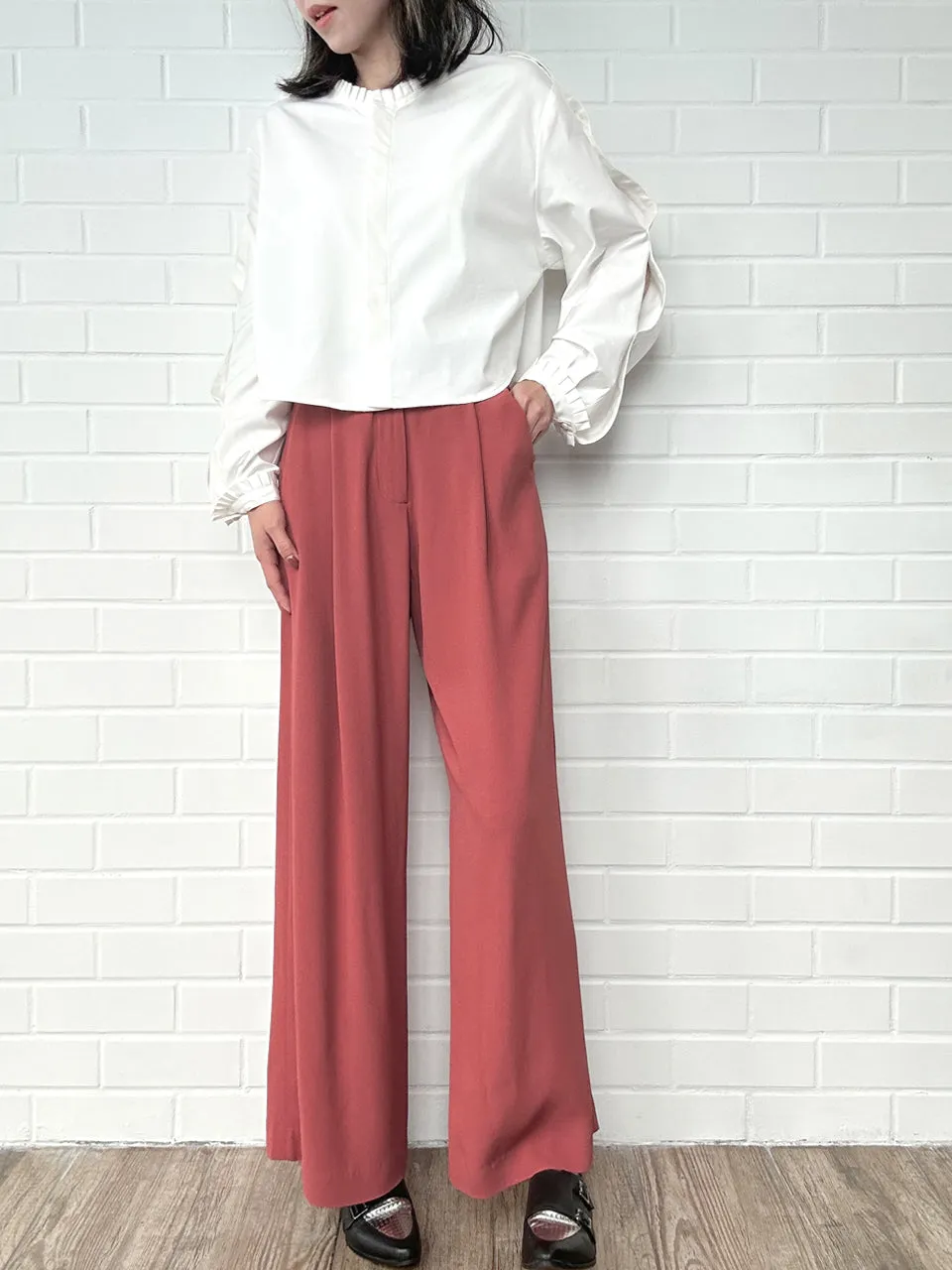 Coral/ Black Contrast Pleated Waist Airy Wide Leg Trousers