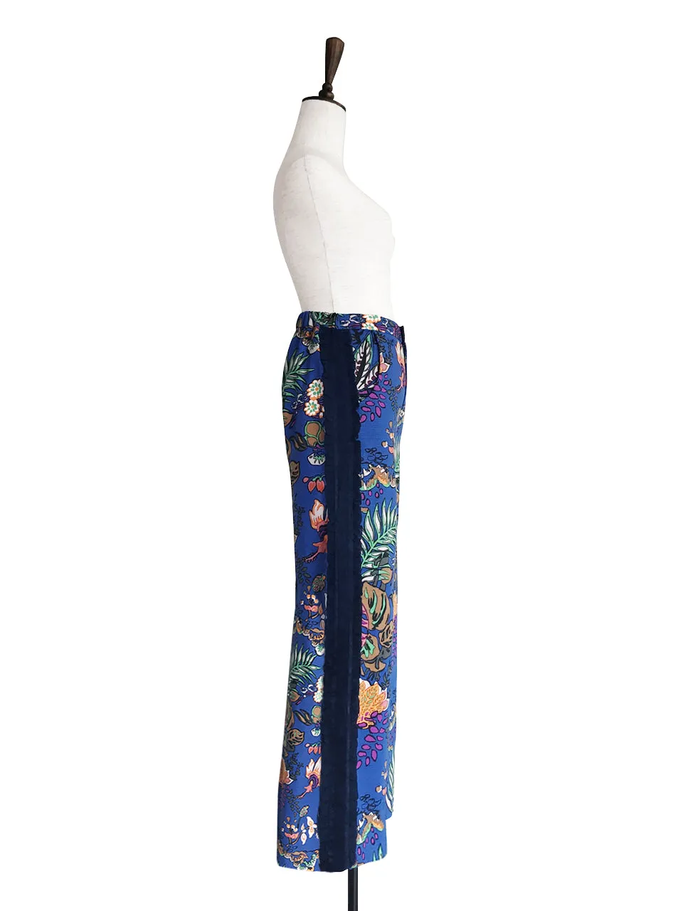 Further Sale! Lustrous Floral Print Ruffle Sides Wide-Leg Trousers