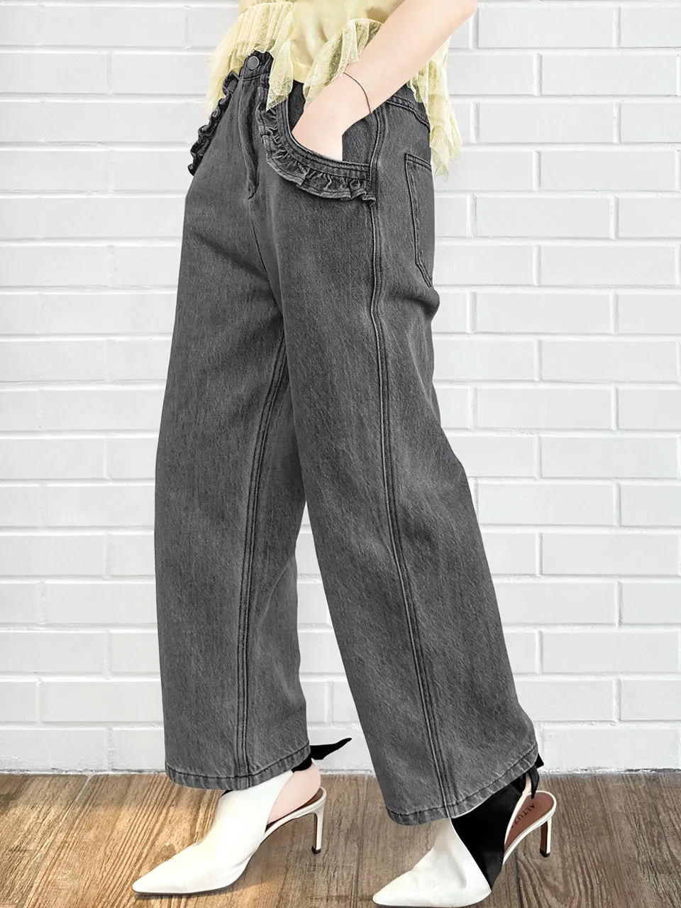 Last Chance! Medium Washed Black Ruffled Pocket Straight Leg Jeans