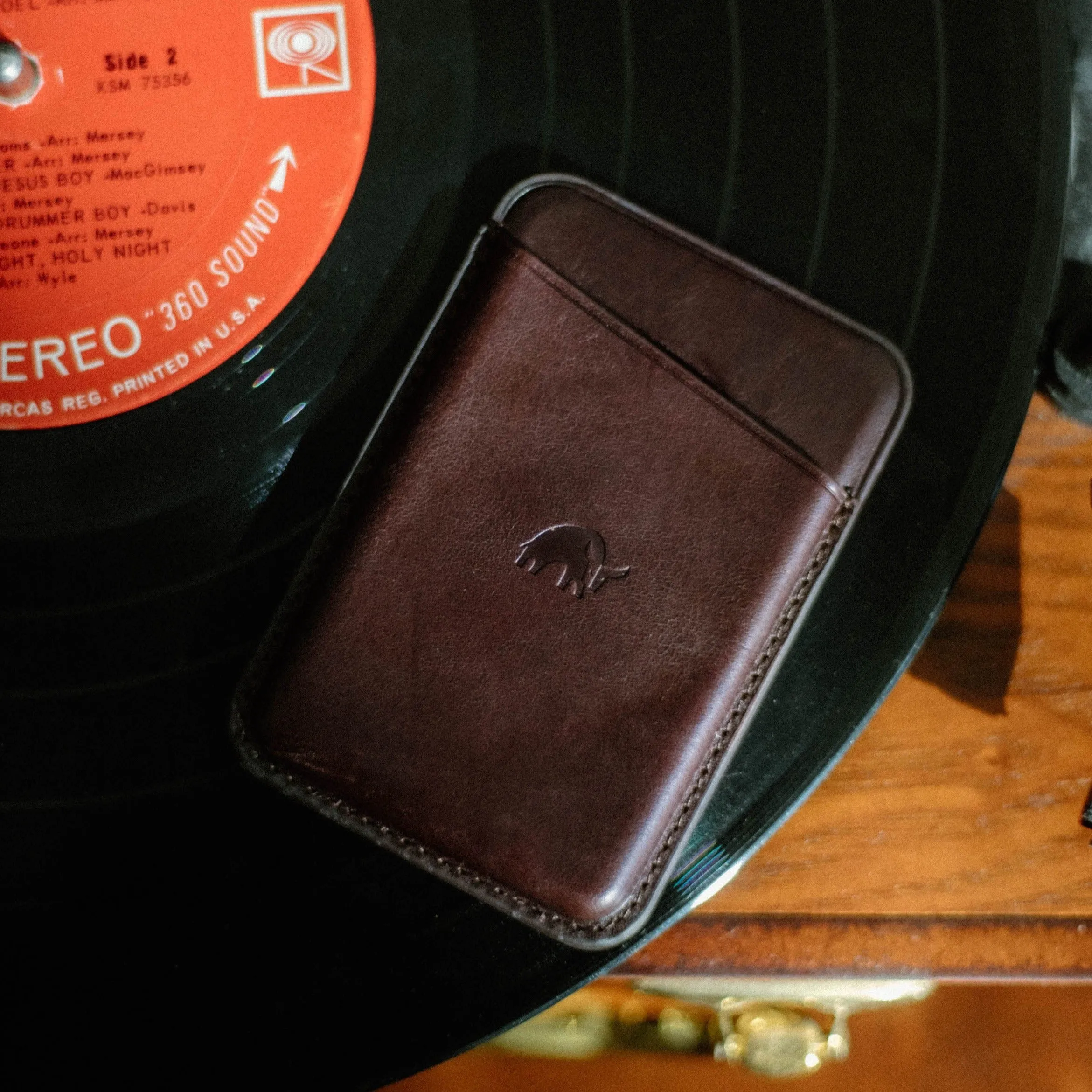 Leather Magnetic Wallet - BOURBON