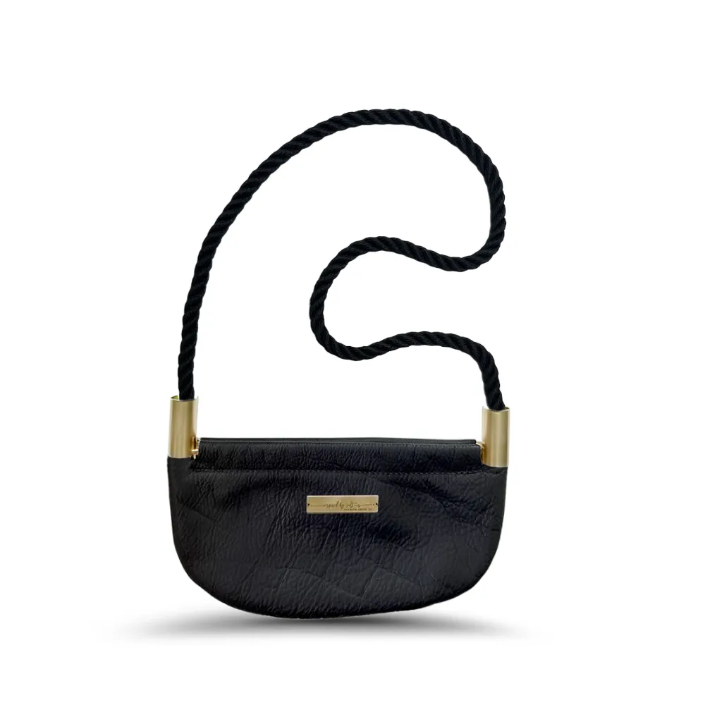 Oyster Shell Bag in Black Leather