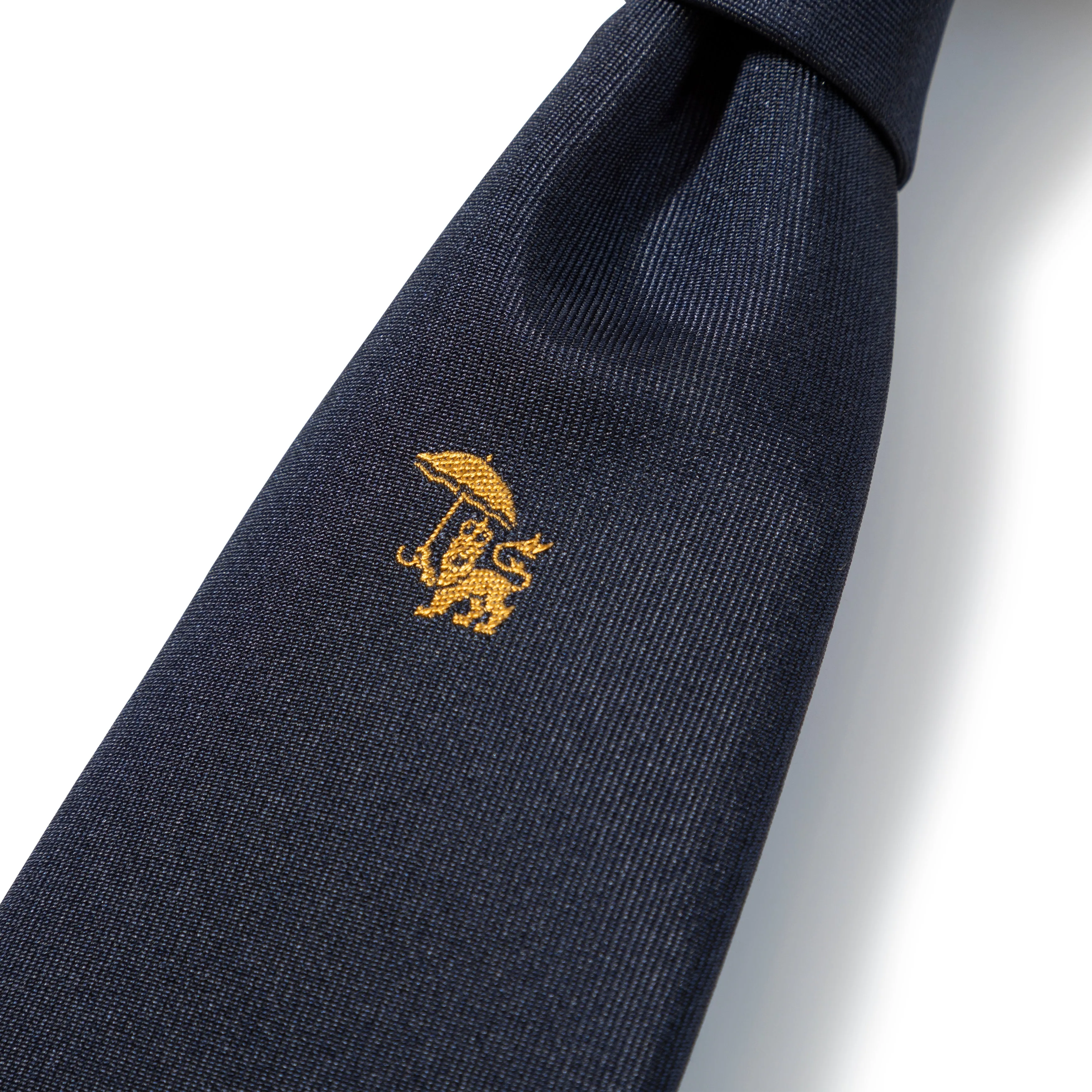 Silk 10th Anniversary Arthur Motif Tie