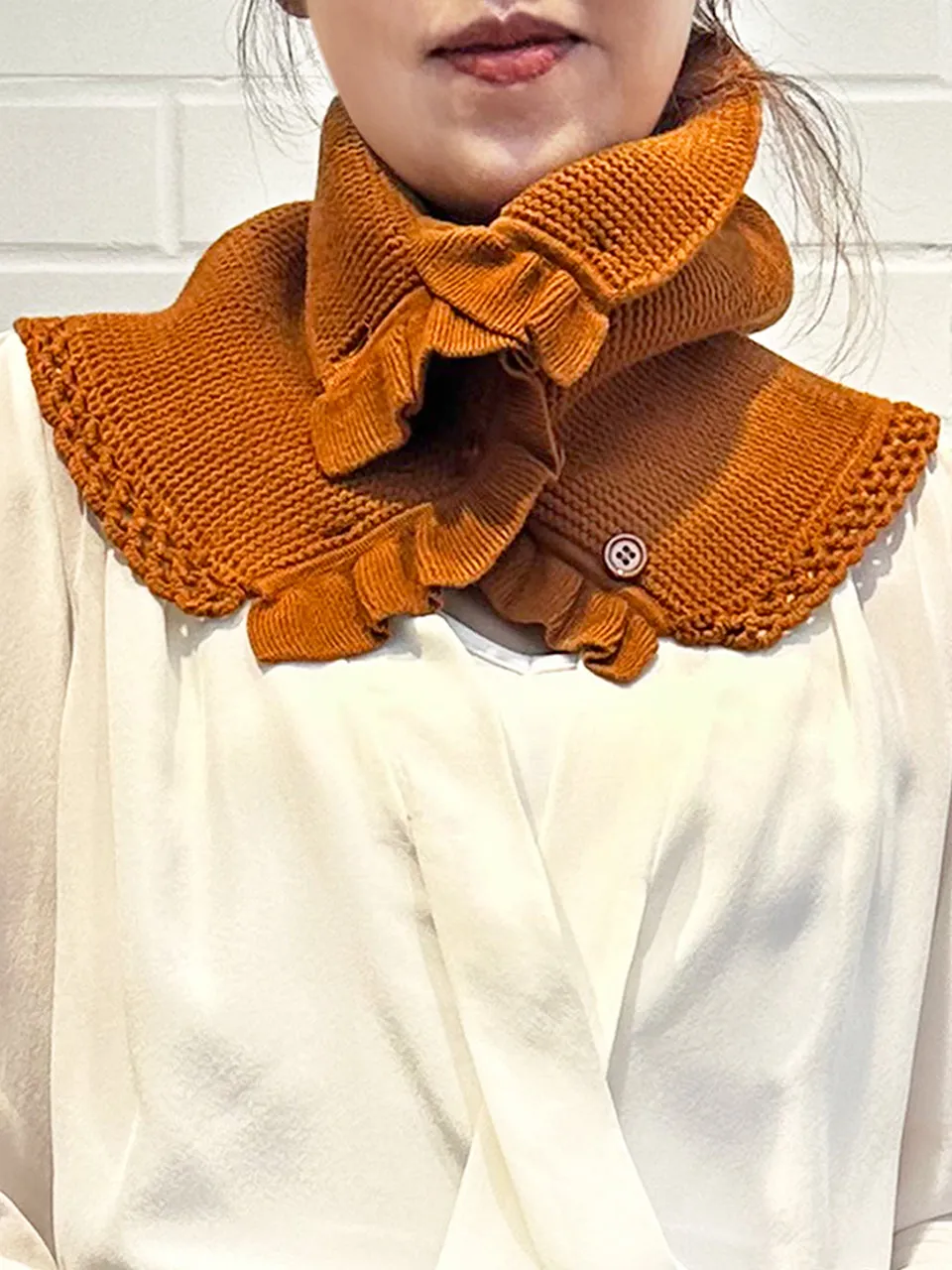 SPECIAL! Caramel Crochet-Trimmed Ruffle A-lined Neck Warmer