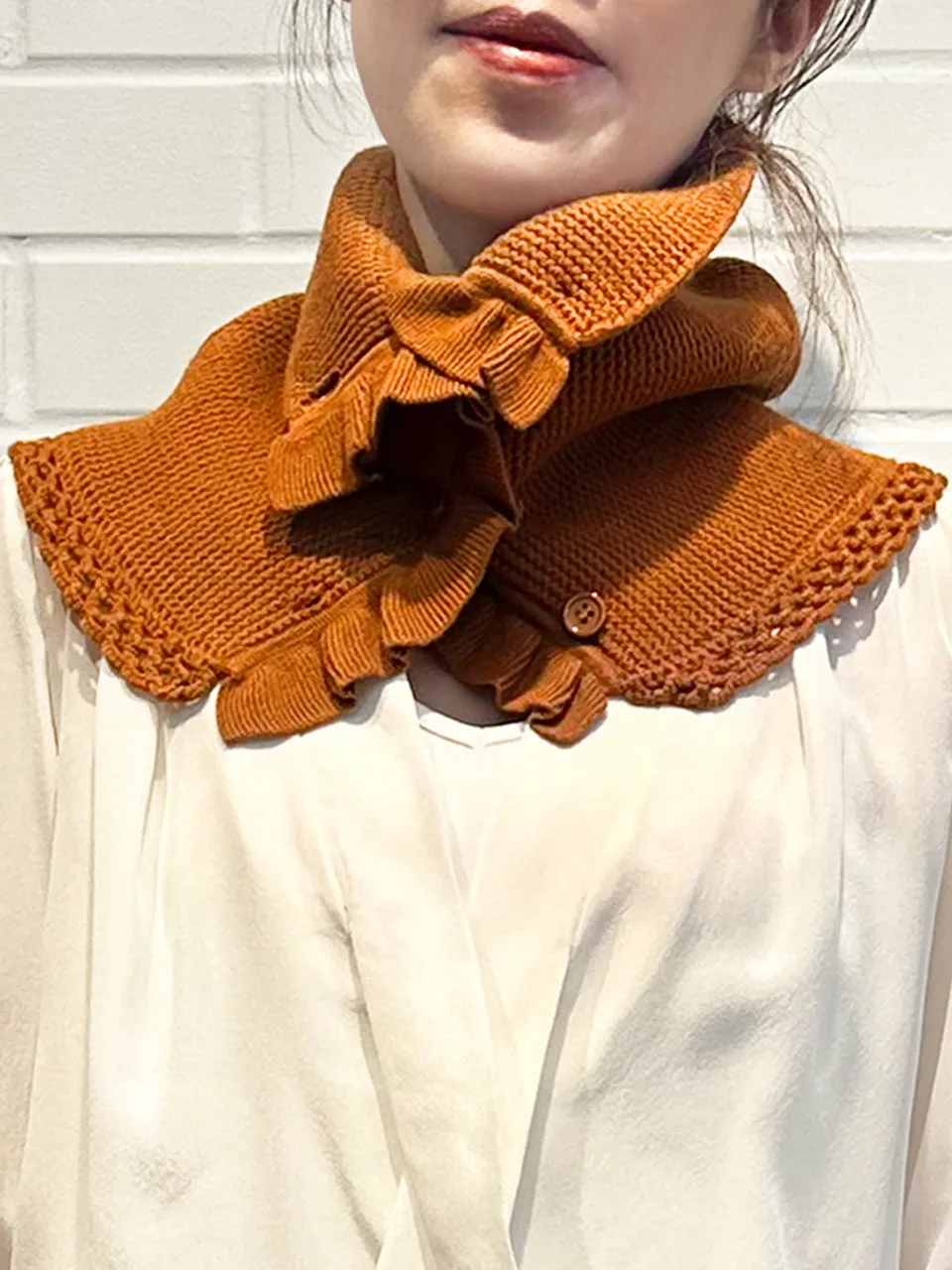 SPECIAL! Caramel Crochet-Trimmed Ruffle A-lined Neck Warmer